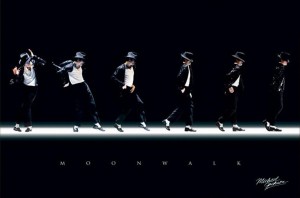Michael-Jackson-Dancing-Moonwalk